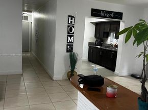 5718 Monroe St, Hollywood FL 33023