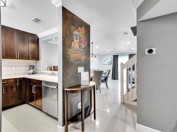 20845 NW 3rd Ct, Pembroke Pines FL 33029