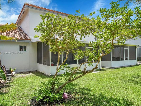 20845 NW 3rd Ct, Pembroke Pines FL 33029