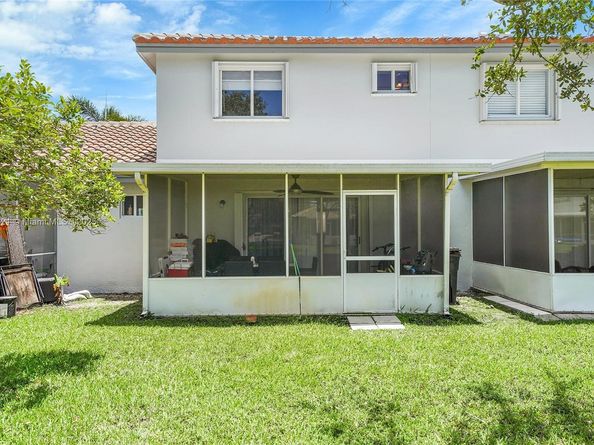 20845 NW 3rd Ct, Pembroke Pines FL 33029