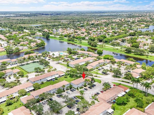 20845 NW 3rd Ct, Pembroke Pines FL 33029