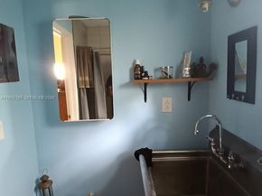 294 NE 57th St, Miami FL 33137