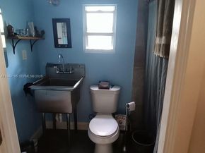 294 NE 57th St, Miami FL 33137