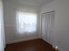 294 NE 57th St, Miami FL 33137