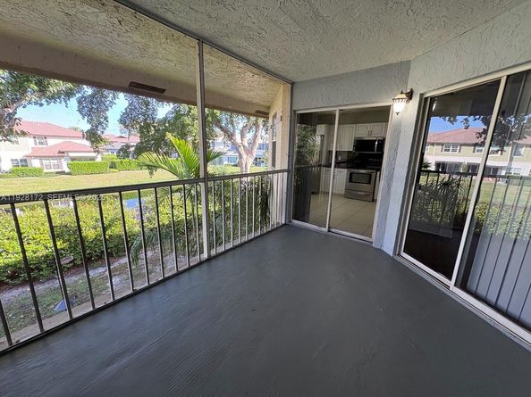 6579 Via Regina 6, Boca Raton FL 33433