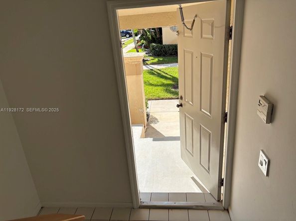 6579 Via Regina 6, Boca Raton FL 33433