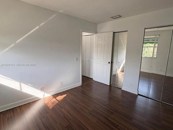 6579 Via Regina 6, Boca Raton FL 33433