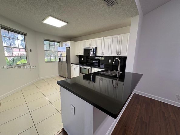 6579 Via Regina 6, Boca Raton FL 33433