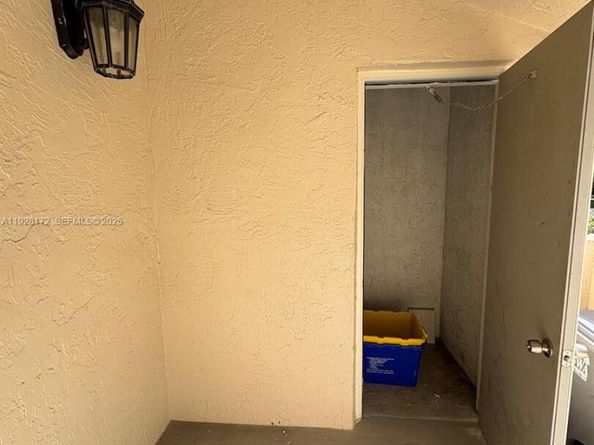 6579 Via Regina 6, Boca Raton FL 33433