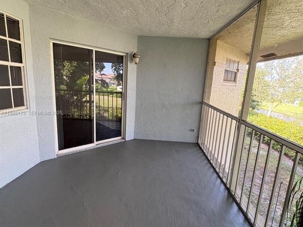 6579 Via Regina 6, Boca Raton FL 33433