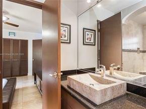 8111 SW 183rd St, Palmetto Bay FL 33157