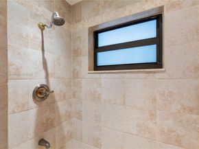 8111 SW 183rd St, Palmetto Bay FL 33157