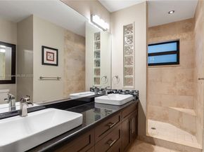 8111 SW 183rd St, Palmetto Bay FL 33157