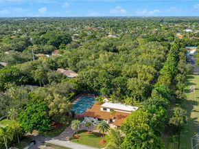 8111 SW 183rd St, Palmetto Bay FL 33157