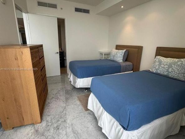 18201 Collins Ave 1006, Sunny Isles Beach FL 33160