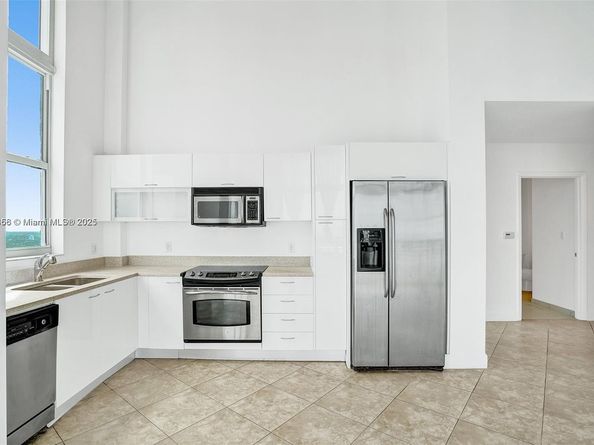 133 NE 2nd Ave LPH3502, Miami FL 33132