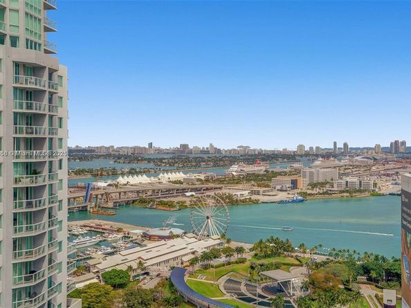 133 NE 2nd Ave LPH3502, Miami FL 33132