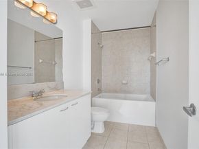 133 NE 2nd Ave LPH3502, Miami FL 33132
