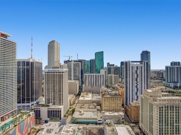 133 NE 2nd Ave LPH3502, Miami FL 33132