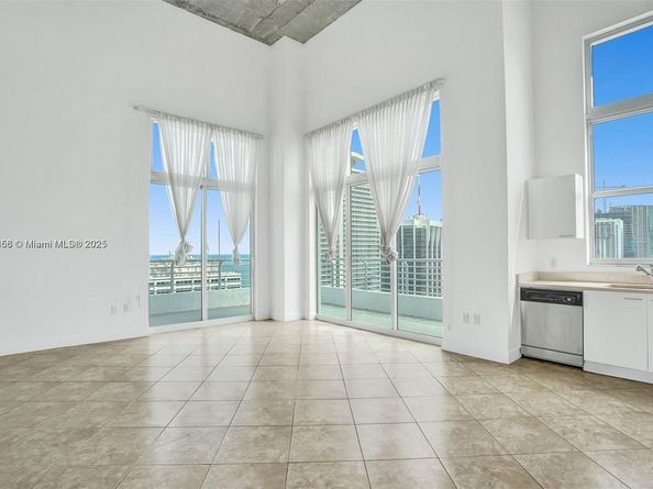 133 NE 2nd Ave LPH3502, Miami FL 33132