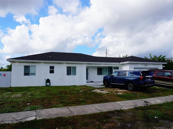 17200 NW 52nd Pl, Miami Gardens FL 33055