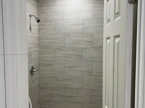 17200 NW 52nd Pl, Miami Gardens FL 33055