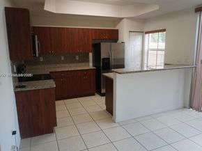1083 SW 143 Ave 1206, Pembroke Pines FL 33027