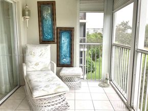 3300 N Palm Aire Dr 504, Pompano Beach FL 33069