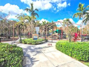 3300 N Palm Aire Dr 504, Pompano Beach FL 33069