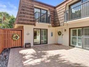 9112B SW 20th St, Davie FL 33324