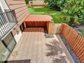9112B SW 20th St, Davie FL 33324