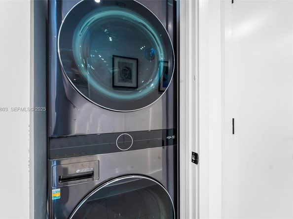 465 E Brickell Ave 3901, Miami FL 33131