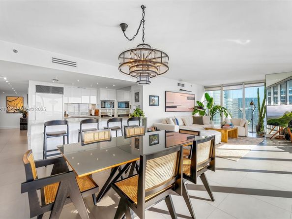 465 E Brickell Ave 3901, Miami FL 33131