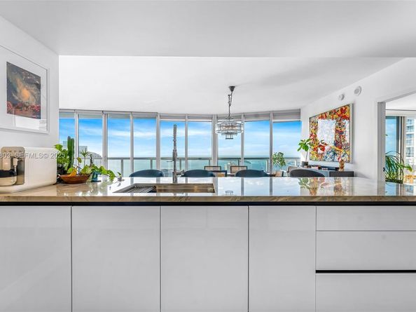 465 E Brickell Ave 3901, Miami FL 33131