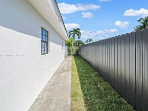 4314 SW 97th Ct, Miami FL 33165