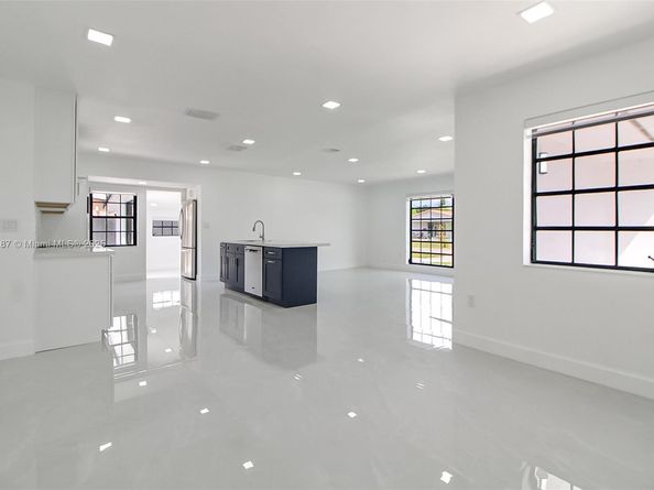 4314 SW 97th Ct, Miami FL 33165