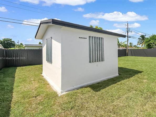 4314 SW 97th Ct, Miami FL 33165