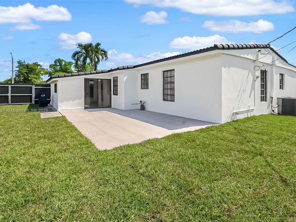 4314 SW 97th Ct, Miami FL 33165