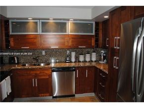 1901 Brickell Ave B1711, Miami FL 33129