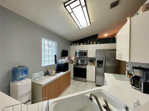 1244 NW 171st Ave, Pembroke Pines FL 33028