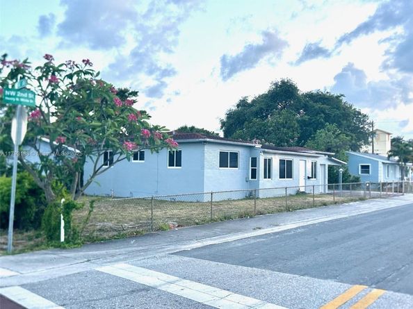 145 NW 2nd St, Dania Beach FL 33004