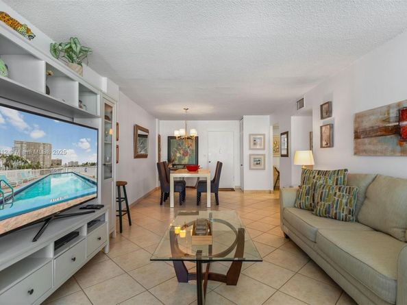 1913 S Ocean Dr 316, Hallandale Beach FL 33009