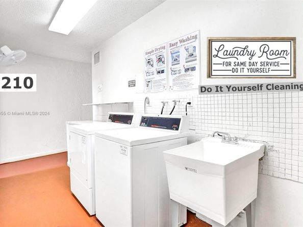 671 S Hollybrook Dr 210, Pembroke Pines FL 33025