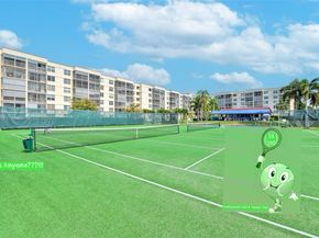 671 S Hollybrook Dr 210, Pembroke Pines FL 33025