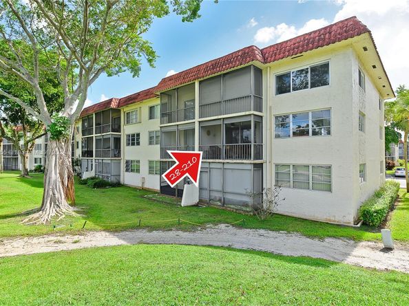 671 S Hollybrook Dr 210, Pembroke Pines FL 33025
