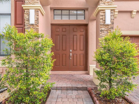 642 SE 37th PL, Homestead FL 33033