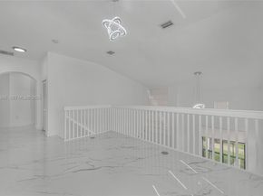 642 SE 37th PL, Homestead FL 33033