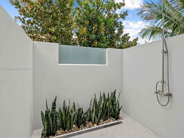 1280 S Ocean Blvd, Delray Beach FL 33483