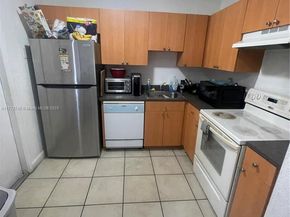 4852 NW 9th dr 4852, Plantation FL 33317
