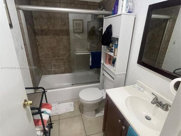 4852 NW 9th dr 4852, Plantation FL 33317